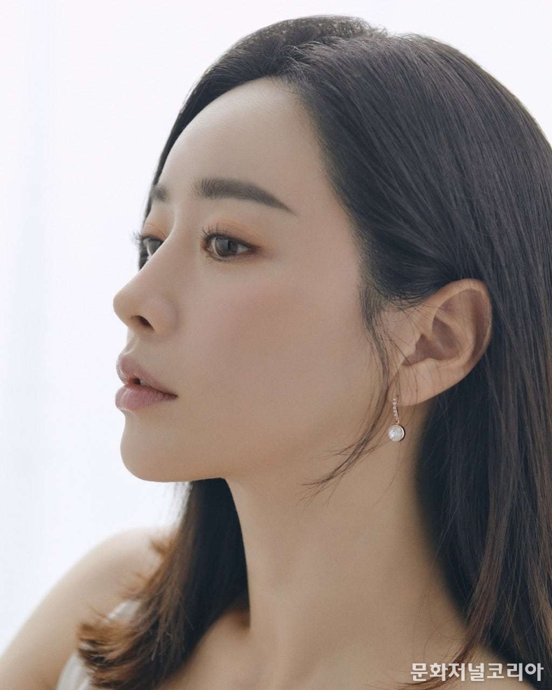 배우 '홍수아' (자료제공 = 글로빅엔터테인먼트)