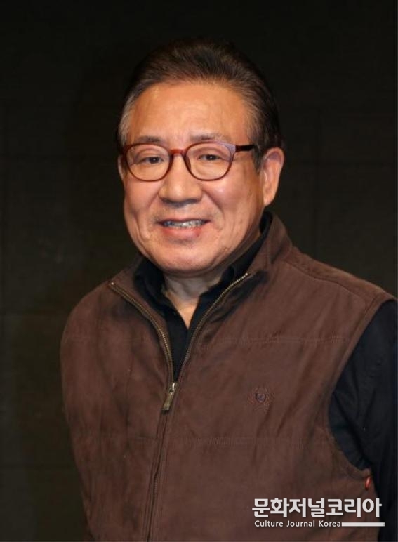 ● 배우 정한용, 연극 <서쪽나라의 멋쟁이> 직접 연출해 명보극장