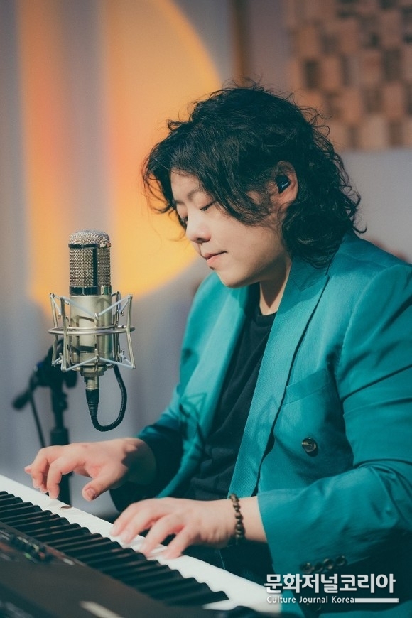 11월 28일 새 디지털 싱글 음원 <그냥>