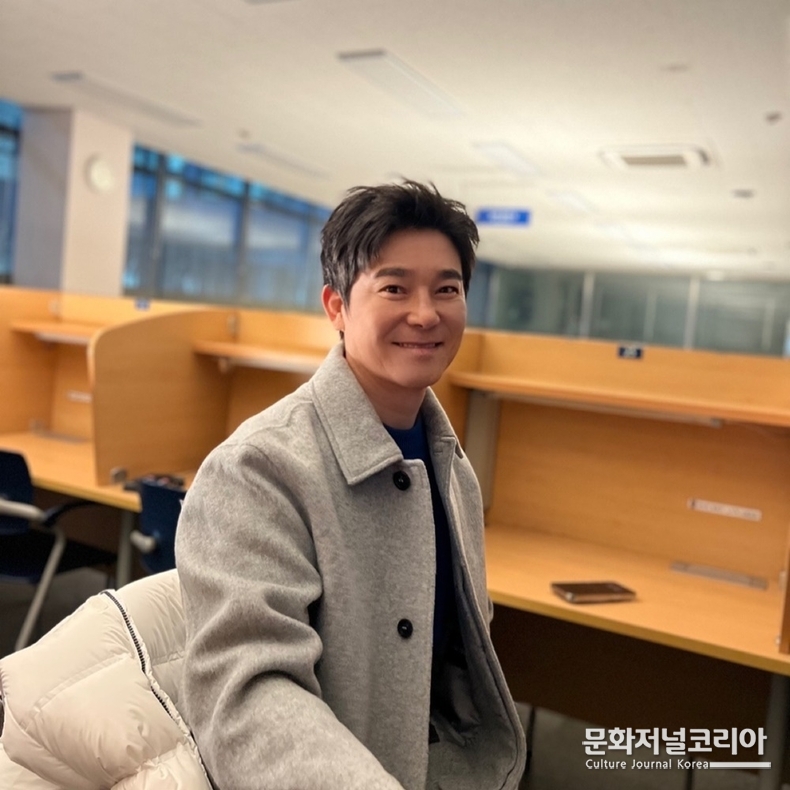  ▲ 다음달 8일 미니앨범 발매하는 임창정. (사진 출처 = 임창정 SNS)