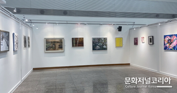 용산아트홀 한국미숙국제대전 전시 작품