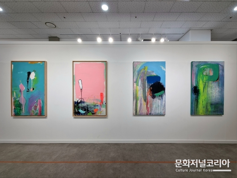 승요 작가 초대전시 전경_ 아트불 갤러리인사 2관