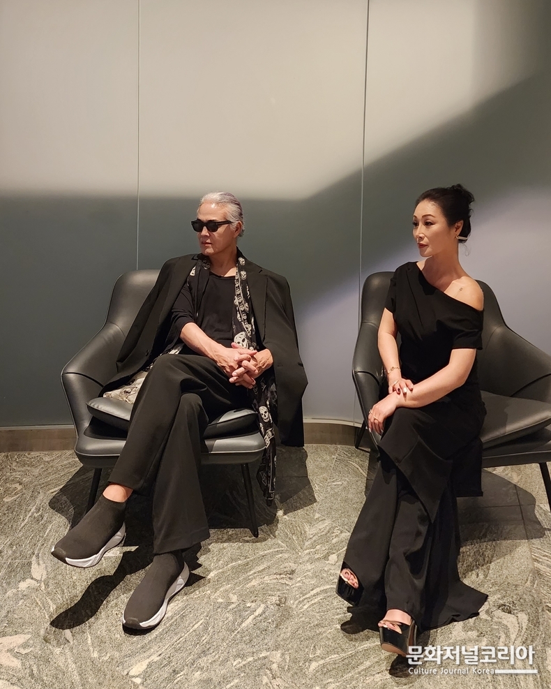 배우 로렌조 박과 배우 김한나 