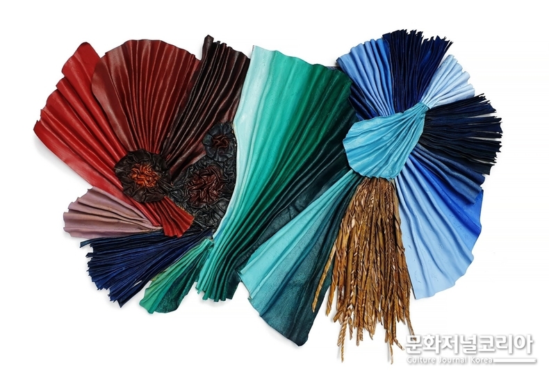 상생 Ⅱ, 소가죽에 아크릴, 80 x 150cm, 2020