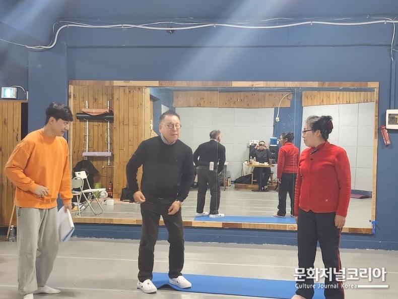 악극 "부모님 전상서“ 