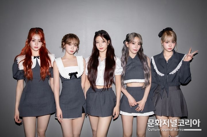 그룹 '르세라핌'. (사진=쏘스뮤직, 써클차트 공식 SNS 제공