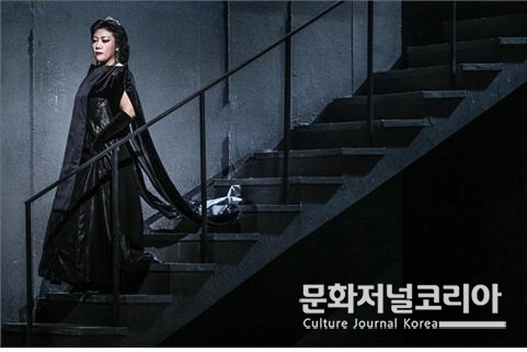 2023년 오페라 투란도트 공연 사진