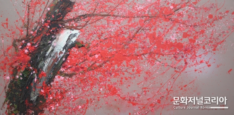 오광섭, 달빛홍매 104.0x52.0 cm 혼합재료 2023