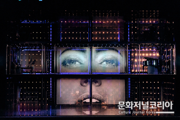 뮤지컬 '넥스트 투 노멀'