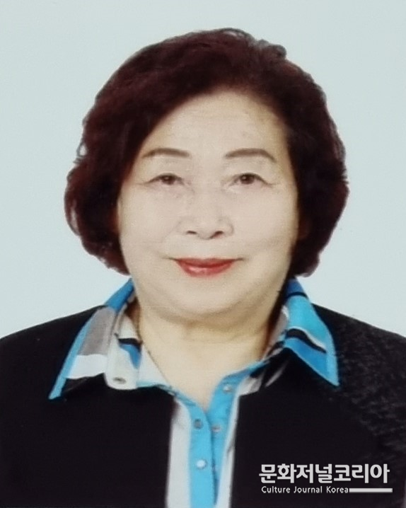 윤숙현 작가