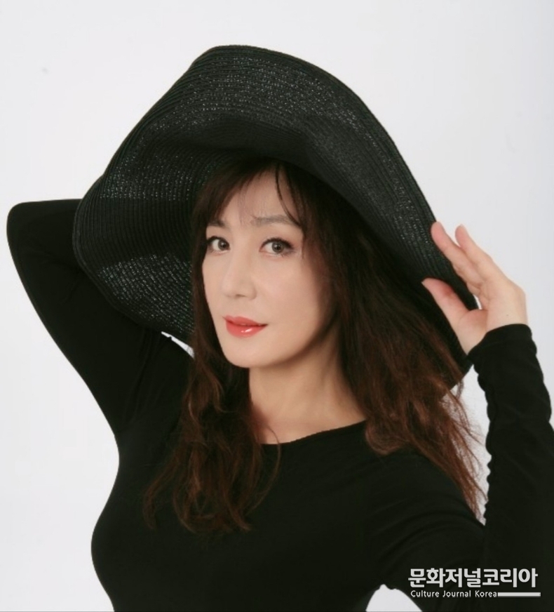 연극 어느 배우의 이야기 허윤정 배우 사진 -제공 바람엔터테인먼트