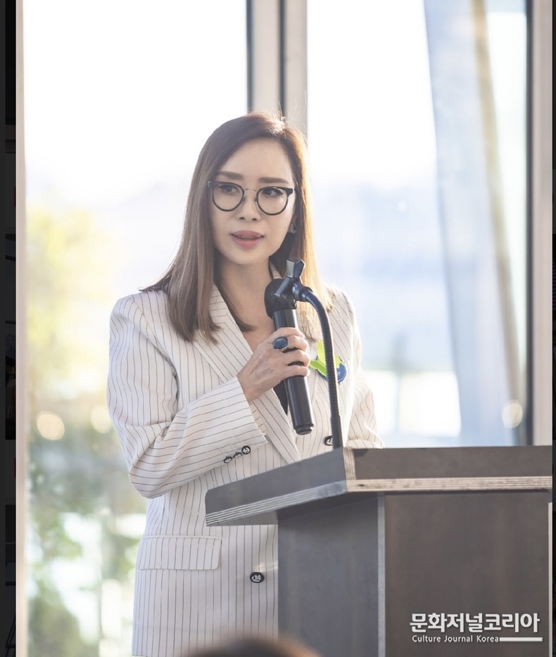 김민경 작가