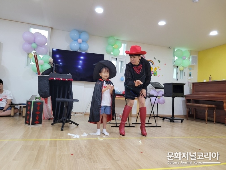 최승희 마술사 “여름성경학교 ‘복음매직’