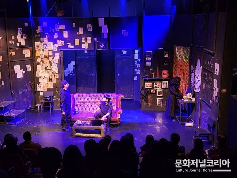 블랙코미디 연극 '죽여주는 이야기'...크리스마스 조기예매 할인 오픈_사진자료