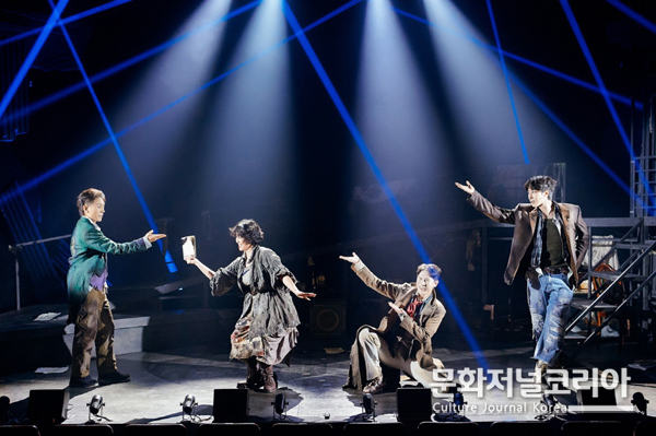 뮤지컬 ‘시지프스’ 예스24스테이지 2관