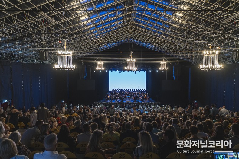 사아레마 오페라 페스티벌 전경