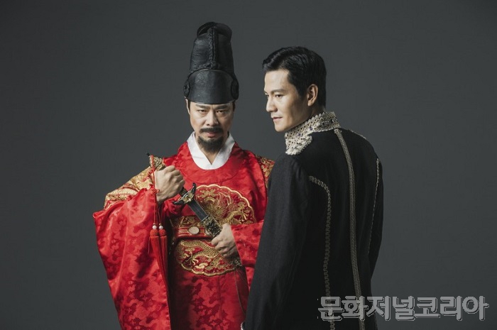 ▲ 생사의 기로에 선 두 남자, 정조와 햄릿의 격돌