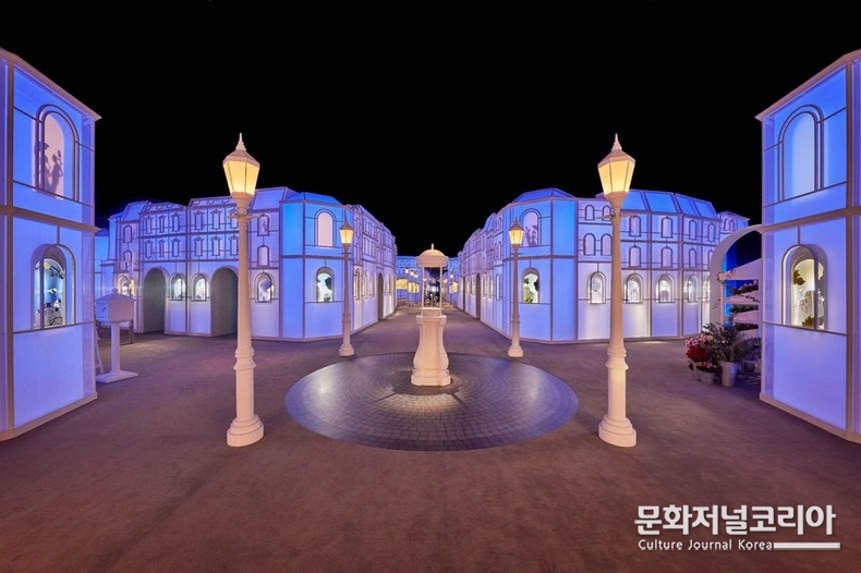반클리프 아펠, 한국 최초 워치메이킹 이벤트 ‘사랑의 다리에서 마주하는 시간의 서사시’ 개막