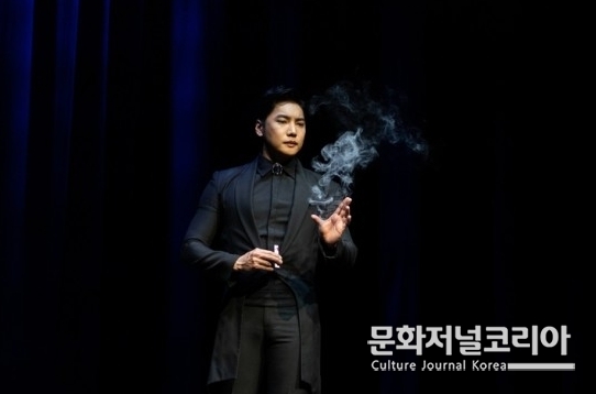 마술사 유호진. (사진=스페인 한국문화원 제공)